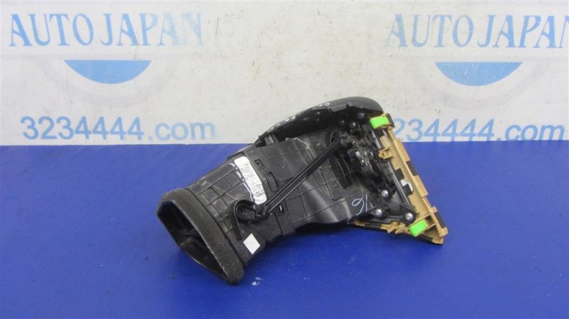 Дефлектор воздушный SANTA FE (DM) 12-18