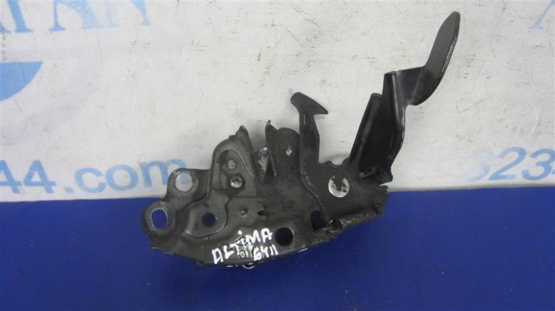 Запчасть замок капота NISSAN ALTIMA L32 07-12 2010 Седан 2.5 65601-ZN40A Б/У Замок капота NISSAN ALTIMA L32 07-12 2010 Седан 2.5 65601-ZN40A Б/У