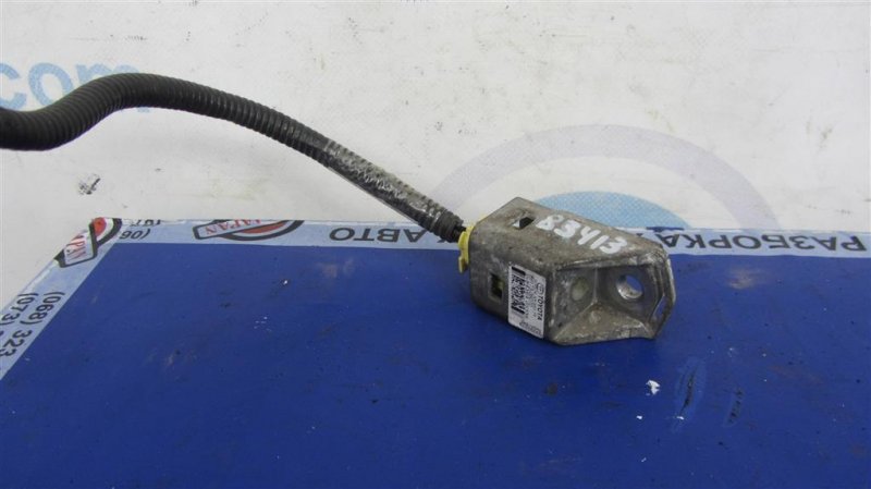 Запчасть датчик удара LEXUS ES350 06-12 89173-06070 Б/У Датчик удара LEXUS ES350 06-12 89173-06070 Б/У