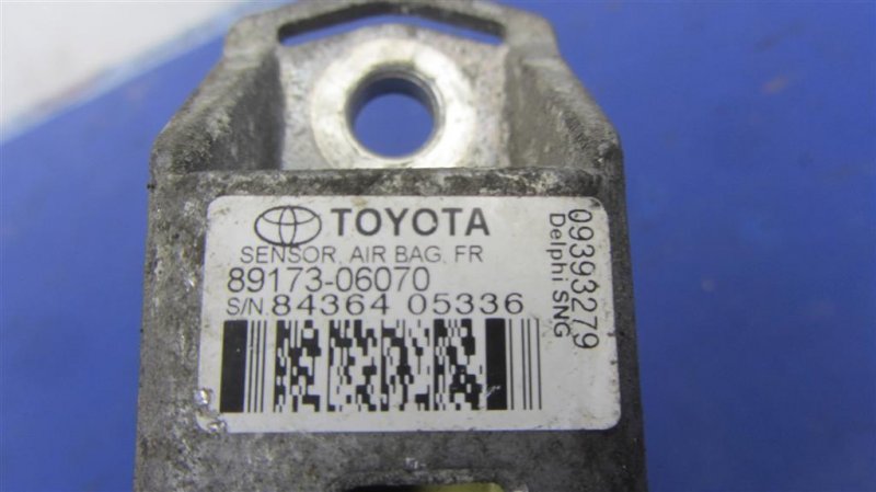 Датчик удара LEXUS ES350 06-12 Датчик удара LEXUS ES350 06-12