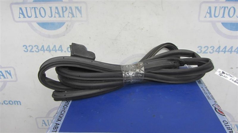 Уплотнитель двери передний правый INFINITI QX60/JX35 12-20 80830-3JA0C Б/У
