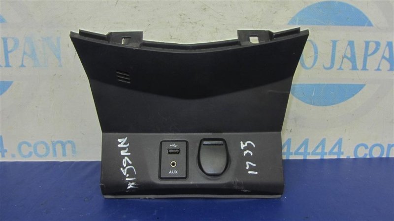 Запчасть usb адаптер NISSAN X-TRAIL/ROGUE T32 13-20 2015 T32 2.5 QR25DE 28023-4BA0B Б/У USB адаптер NISSAN X-TRAIL/ROGUE T32 13-20 2015 T32 2.5 QR25DE 28023-4BA0B Б/У
