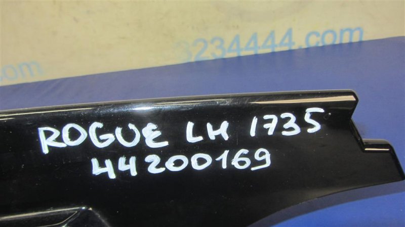 Спойлер крышки багажника левый X-TRAIL/ROGUE T32 13-20 2015 T32 2.5 QR25DE