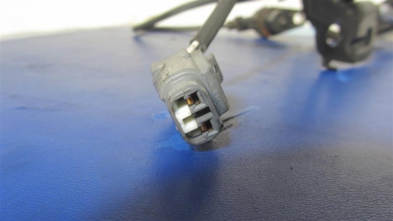 Датчик ABS передний правый AVALON 05-12 2007 GSX30 3.5 2GR-FE