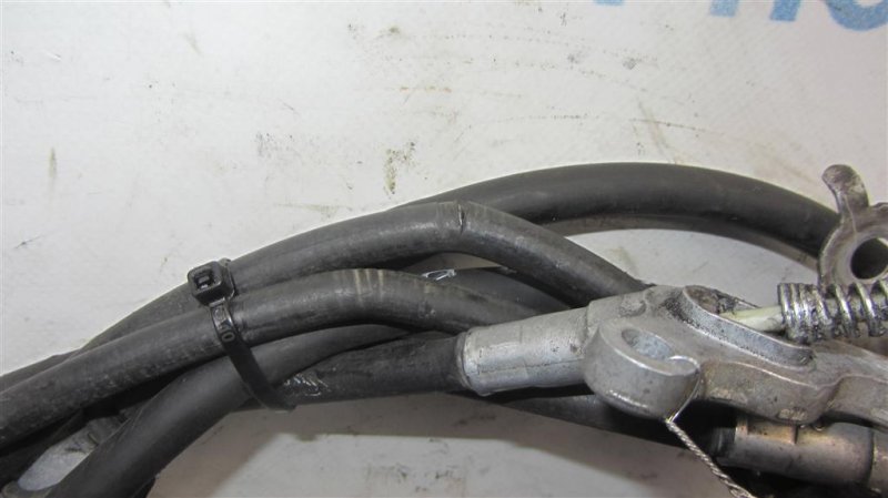 Трос стояночного тормоза левый ACURA MDX (YD2) 06-13 YD2 3.7