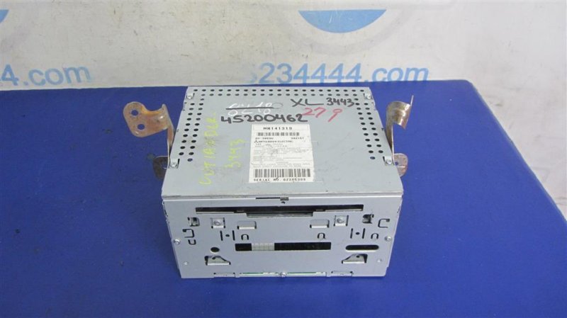 Магнитола MITSUBISHI OUTLANDER XL 05-13 2007 Внедорожник 3.0 MN141319 Б/У