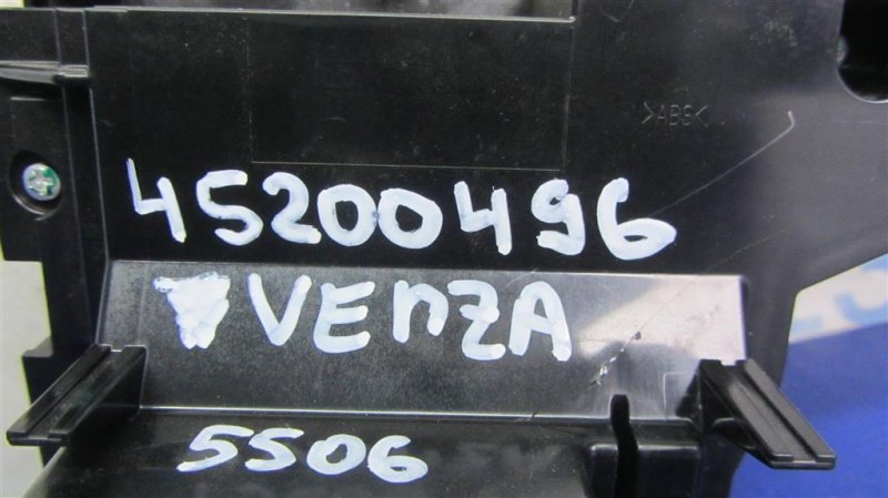 Блок управления печкой TOYOTA VENZA 09-16 AGV10 2.7 1ARFE Блок управления печкой TOYOTA VENZA 09-16 AGV10 2.7 1ARFE