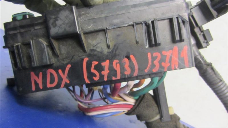 Блок предохранителей моторный отсек MDX (YD2) 06-13 2008 YD2 3.7