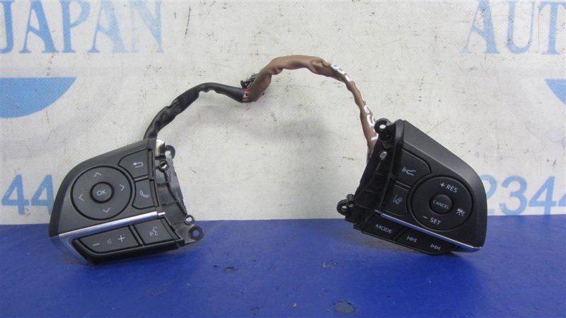 Кнопки на руль TOYOTA CAMRY 70 17- 84250-06850-C0 Б/У