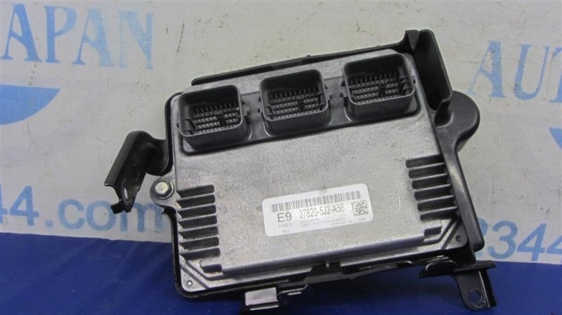 Блок управления двигателем ACURA TLX 14-17 2016 Седан 3.5 37820-5J2-A56 Б/У