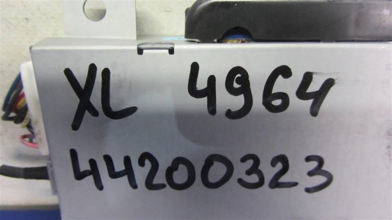 Блок управления блютуз MITSUBISHI OUTLANDER XL 05-13 Внедорожник 2.4