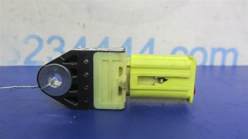 Датчик удара TOYOTA VENZA 09-16