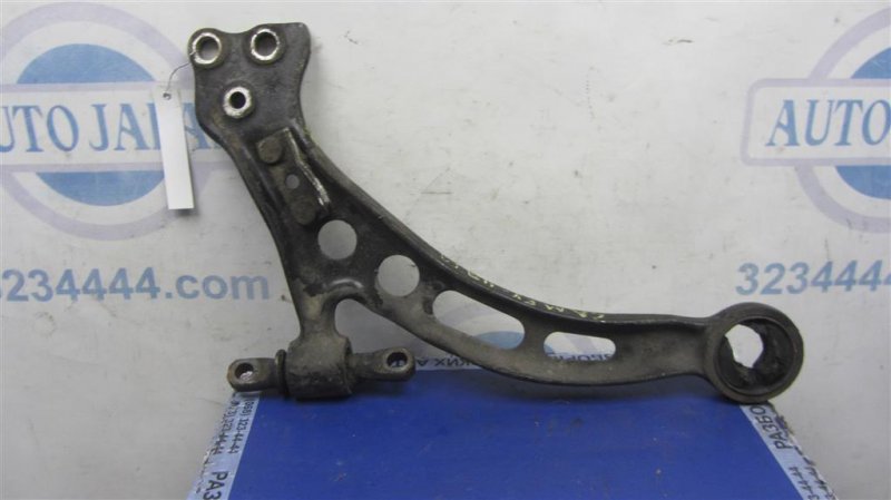 Запчасть рычаг передней подвески нижний передний правый TOYOTA CAMRY 10 92-96 48068-07010 Б/У Рычаг передней подвески нижний передний правый TOYOTA CAMRY 10 92-96 48068-07010 Б/У