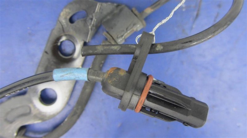 Датчик ABS задний левый HYUNDAI SONATA YF 10-14 Седан 2.4 Датчик ABS задний левый HYUNDAI SONATA YF 10-14 Седан 2.4