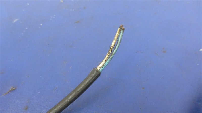 Датчик ABS передний правый LEXUS ES350 06-12