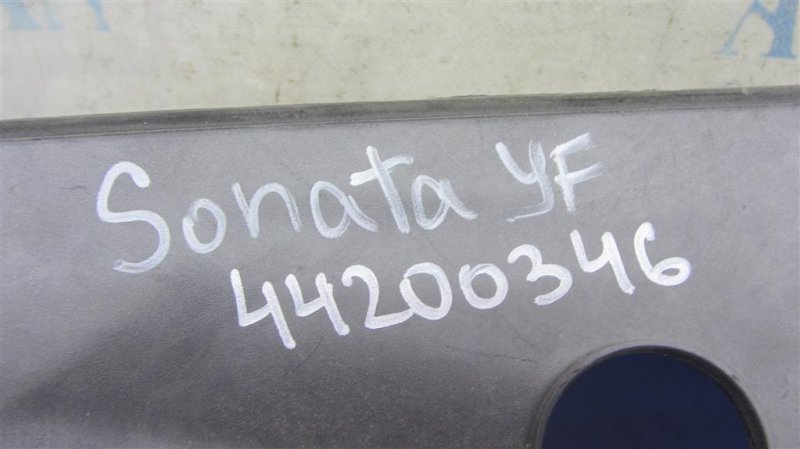 Пластик под лобовое стекло / Жабо SONATA YF 10-14 Пластик под лобовое стекло / Жабо SONATA YF 10-14