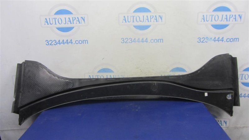 Пластик под лобовое стекло / Жабо PASSAT B7 11-15 2013 A32 1.8 CPRA Пластик под лобовое стекло / Жабо PASSAT B7 11-15 2013 A32 1.8 CPRA