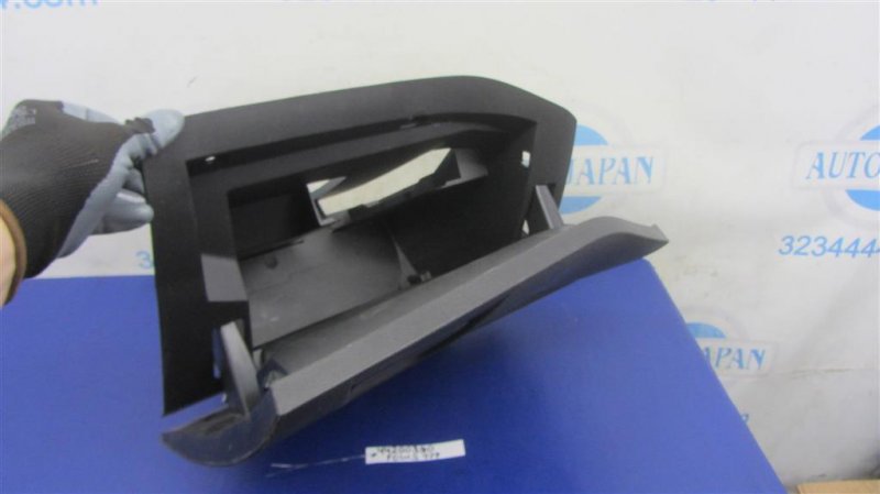 Бардачок FORD FOCUS 10-18 Хетчбек 2.0