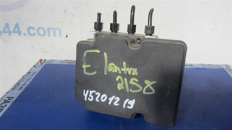 Блок ABS ELANTRA AD 16- 2017 Седан 2.0 Блок ABS ELANTRA AD 16- 2017 Седан 2.0