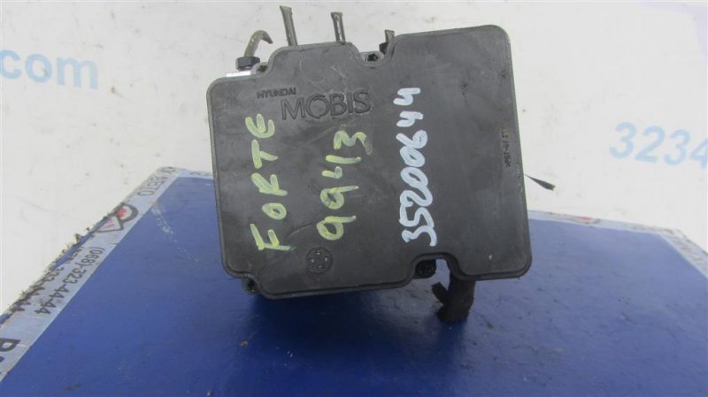 Блок ABS KIA FORTE YD 12- 2016 Седан 1.8 58920-A7200 Б/У