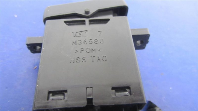 Кнопка обогрева сидений правая ILX 16-19