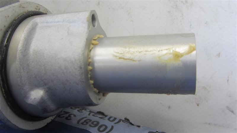 Главный тормозной цилиндр INFINITI G25/G35/G37/Q40 06-14 Седан 3.7 VQ37VHR