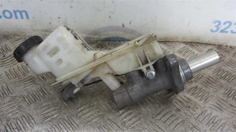 Главный тормозной цилиндр 6 GH 07-12 2009 Седан 2.5 Главный тормозной цилиндр 6 GH 07-12 2009 Седан 2.5