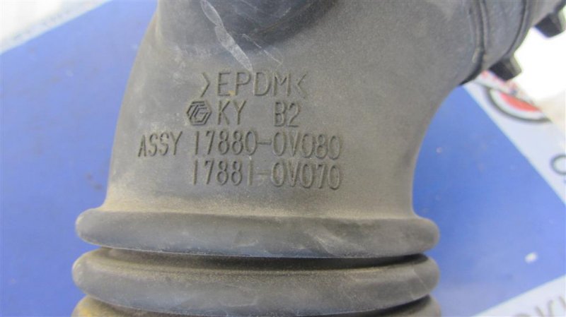 Патрубок воздушного фильтра TOYOTA CAMRY 50 12-15 ASV50 2.5 2ARFE Патрубок воздушного фильтра TOYOTA CAMRY 50 12-15 ASV50 2.5 2ARFE