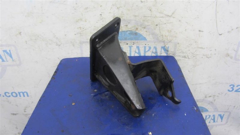 Запчасть кронштейн опоры двигателя левый INFINITI QX56 / TITAN / ARMADA 04-16 2005 Внедорожник 5.6 11233-7S000 Б/У Кронштейн опоры двигателя левый INFINITI QX56 / TITAN / ARMADA 04-16 2005 Внедорожник 5.6 11233-7S000 Б/У