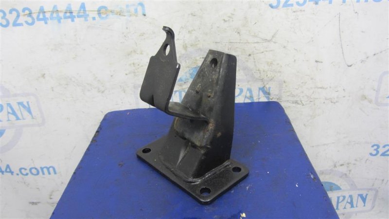 Запчасть кронштейн опоры двигателя правый INFINITI QX56 / TITAN / ARMADA 04-16 2005 Внедорожник 5.6 11232-7S000 Б/У Кронштейн опоры двигателя правый INFINITI QX56 / TITAN / ARMADA 04-16 2005 Внедорожник 5.6 11232-7S000 Б/У