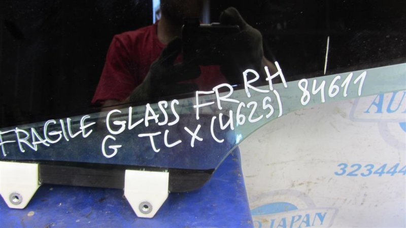 Стекло двери переднее правое TLX 14-17 2016 Седан 3.5