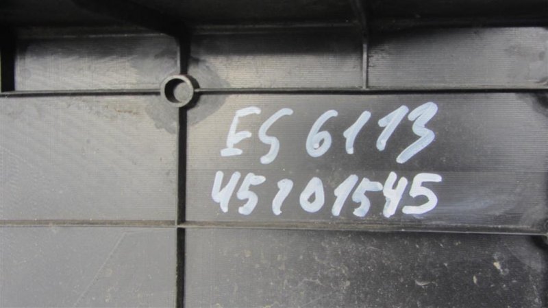 Пластик подкапотного отсека правый ES350 06-12 2006 Седан 3.5 Пластик подкапотного отсека правый ES350 06-12 2006 Седан 3.5