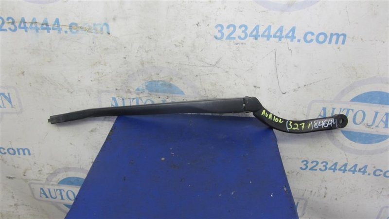 Поводок стеклоочистителя передний левый TOYOTA AVALON 05-12 2007 GSX30 3.5 2GR-FE 85221-AC010 Б/У