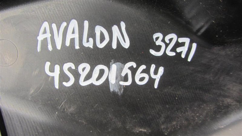 Пластик под лобовое стекло / Жабо AVALON 05-12 2007 GSX30 3.5 2GR-FE