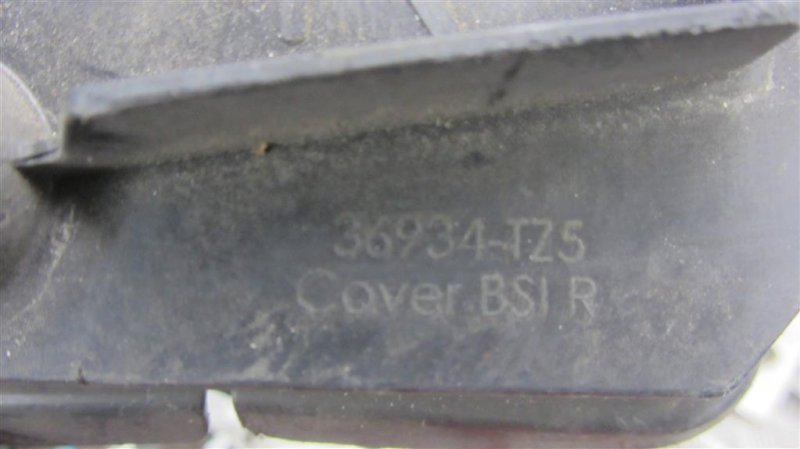 Кронштейн датчика слепых зон задний правый MDX (YD3) 13-21 2014 Внедорожник 3.5