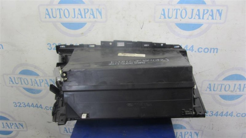 Бардачок FUSION 14- 2014 Седан 2.5