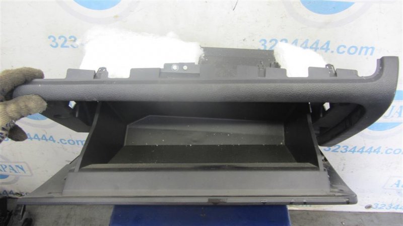 Бардачок SUBARU CROSSTREK 12-17 Внедорожник 2.0