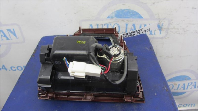 Накладка в салоне ES350 06-12 2009 Седан 3.5