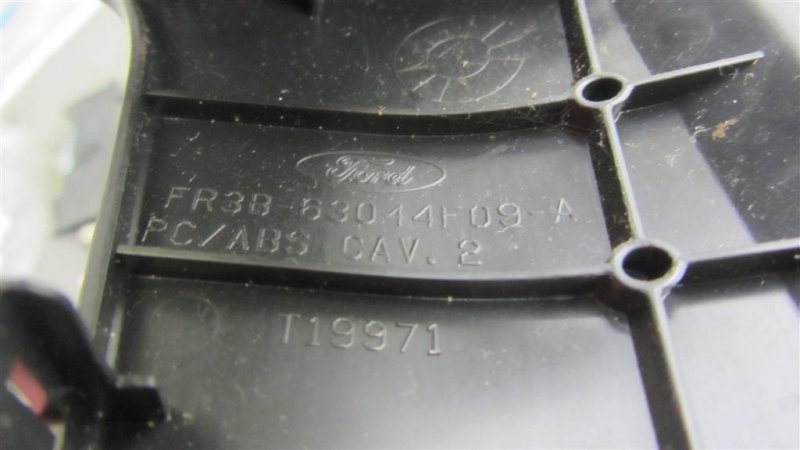 Бардачок MUSTANG 15- 2015 COUPE 2.3 C23HD0D