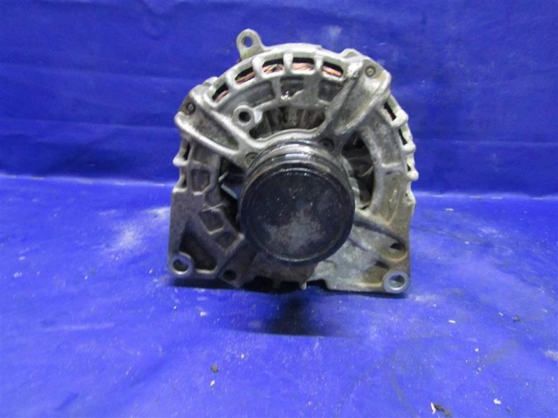 Генератор QX30 16-20 2016 Внедорожник 2.0 20PET