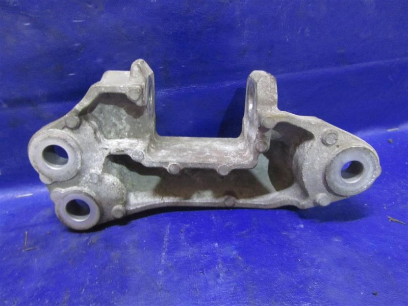 Кронштейн опоры двигателя задний QX60/JX35 12-20