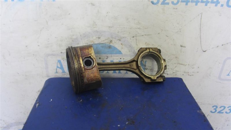 Поршень LEXUS LX470 98-07 Б/У