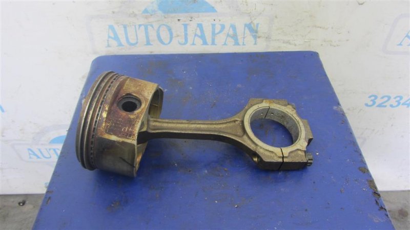 Поршень LX470 98-07