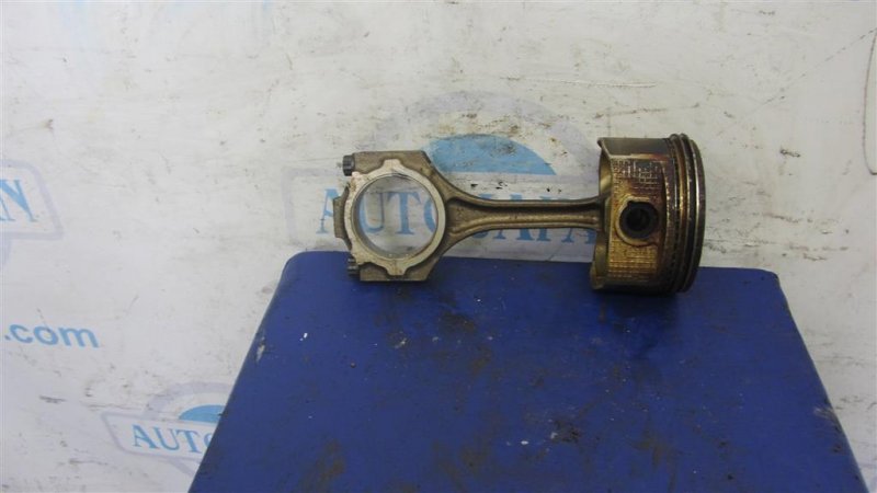 Поршень LEXUS LX470 98-07 Б/У