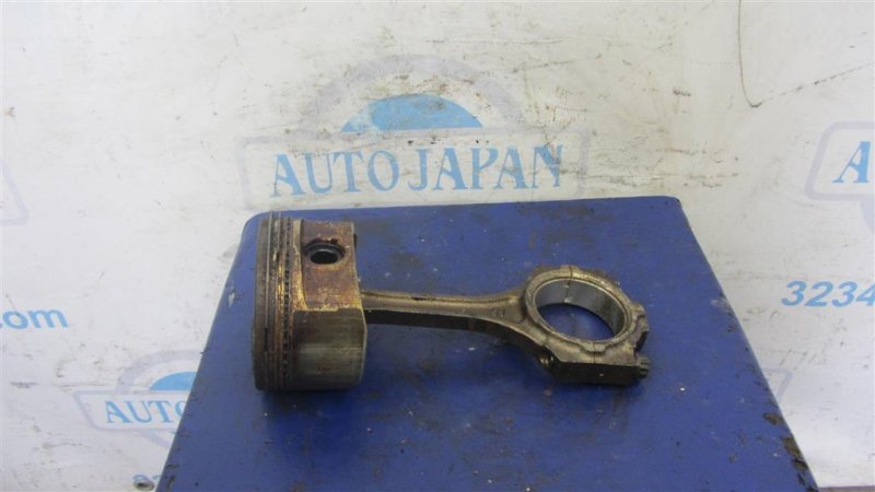 Поршень LX470 98-07