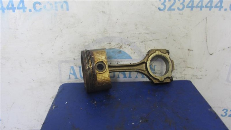 Запчасть поршень LEXUS LX470 98-07 Б/У Поршень LEXUS LX470 98-07 Б/У