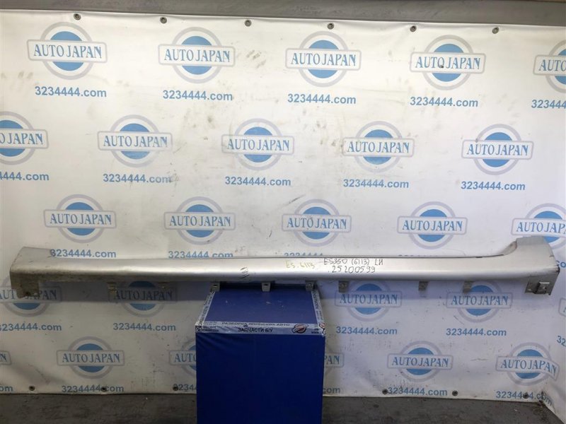 Запчасть накладка порога наружная левая LEXUS ES350 06-12 2006 Седан 3.5 75852-33902-B1 Б/У Накладка порога наружная левая LEXUS ES350 06-12 2006 Седан 3.5 75852-33902-B1 Б/У