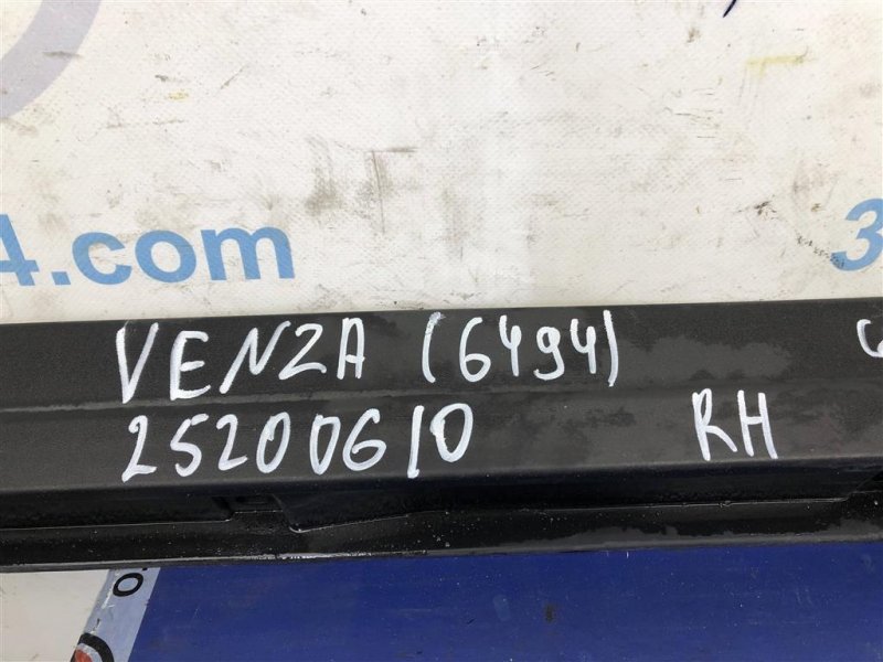 Накладка порога наружная правая VENZA 09-16 2013 GGV10 3.5 2GR-FE Накладка порога наружная правая VENZA 09-16 2013 GGV10 3.5 2GR-FE