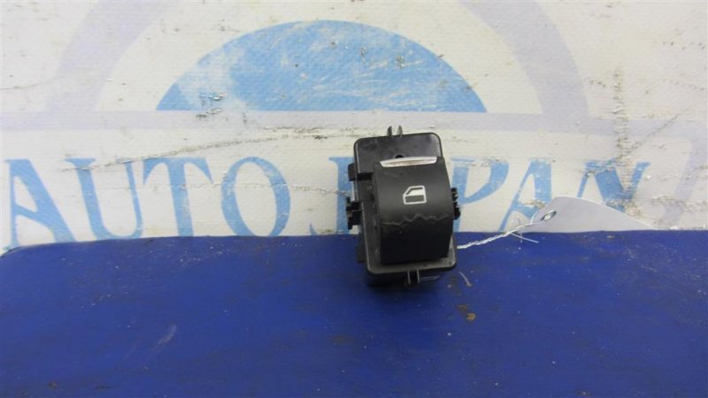 Запчасть кнопка стеклоподъемника FORD FUSION 14- 2014 Седан 2.5 DG9Z-14529-AB Б/У Кнопка стеклоподъемника FORD FUSION 14- 2014 Седан 2.5 DG9Z-14529-AB Б/У