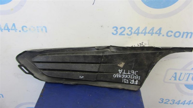 Заглушка ПТФ передняя правая VOLKSWAGEN JETTA USA 10-17